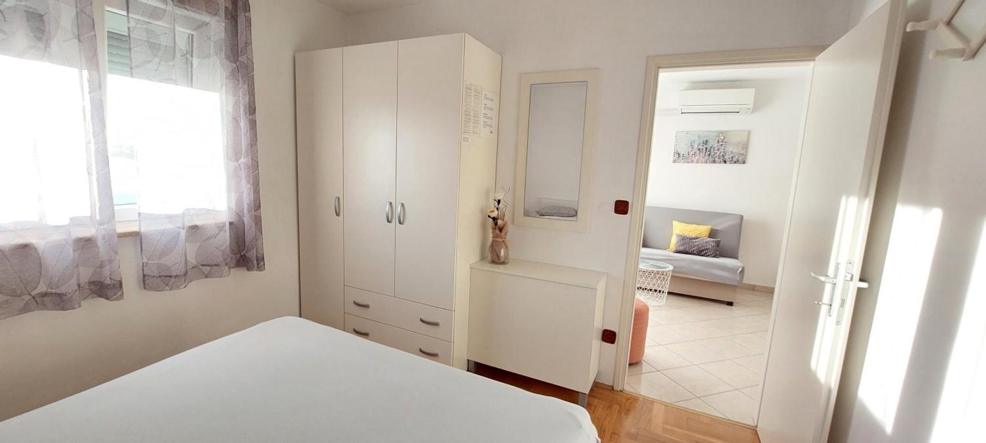 Apartment Ivana,Mali Maj ポレッチ エクステリア 写真